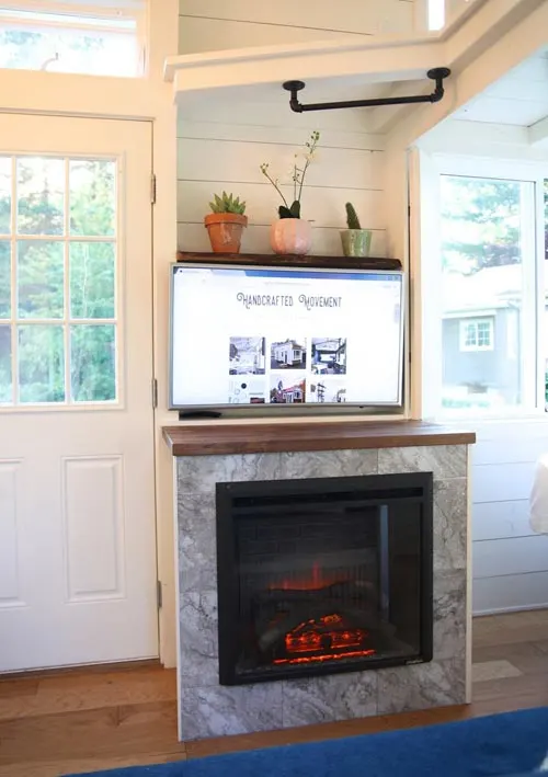 Electric Fireplace - Pacific Pioneer by Handcrafted Movement