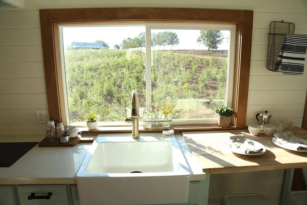 Apron Sink - Rustic Tiny Home by Tiny Heirloom