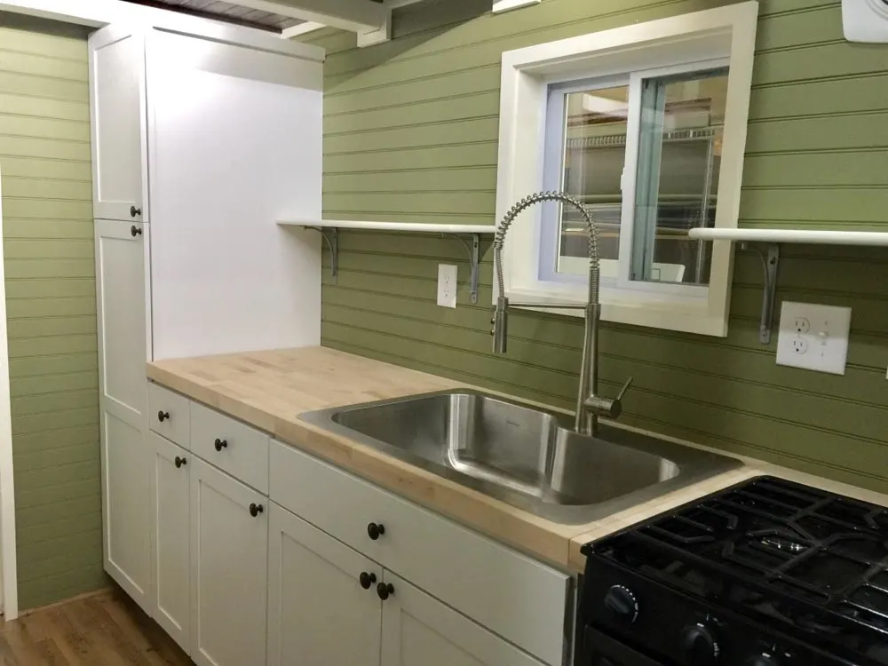 Single Bowl Sink - Willow by Tiny House Building Company