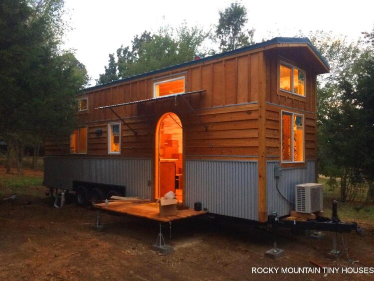 La Luna Llena by Rocky Mountain Tiny Houses