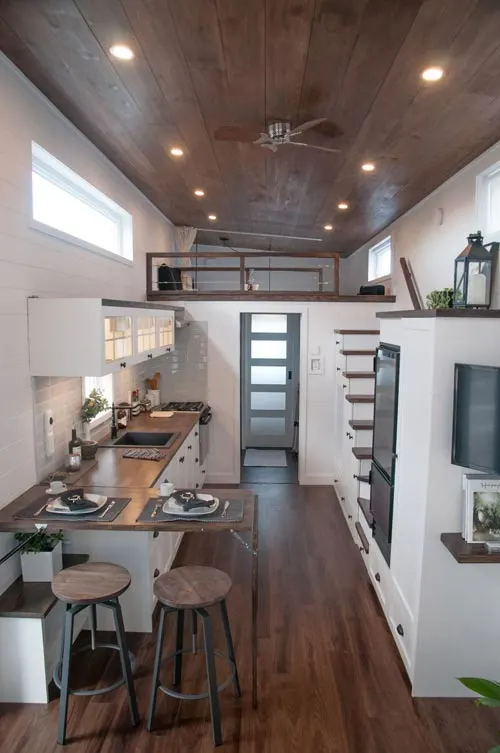 10' Wide Tiny House - Laurier by Minimaliste