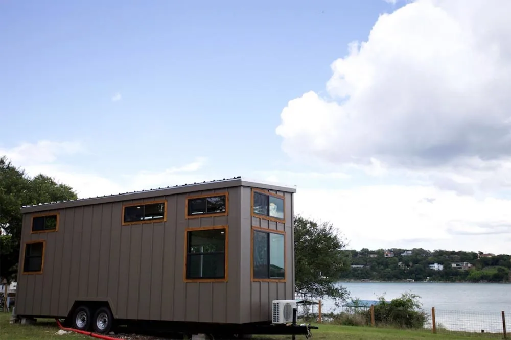 Lake Travis - Texas Waterfront by Nomad Tiny Homes