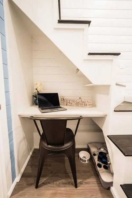 Office Workspace - Hekkert Hideaway by Free2Roam Tiny Homes