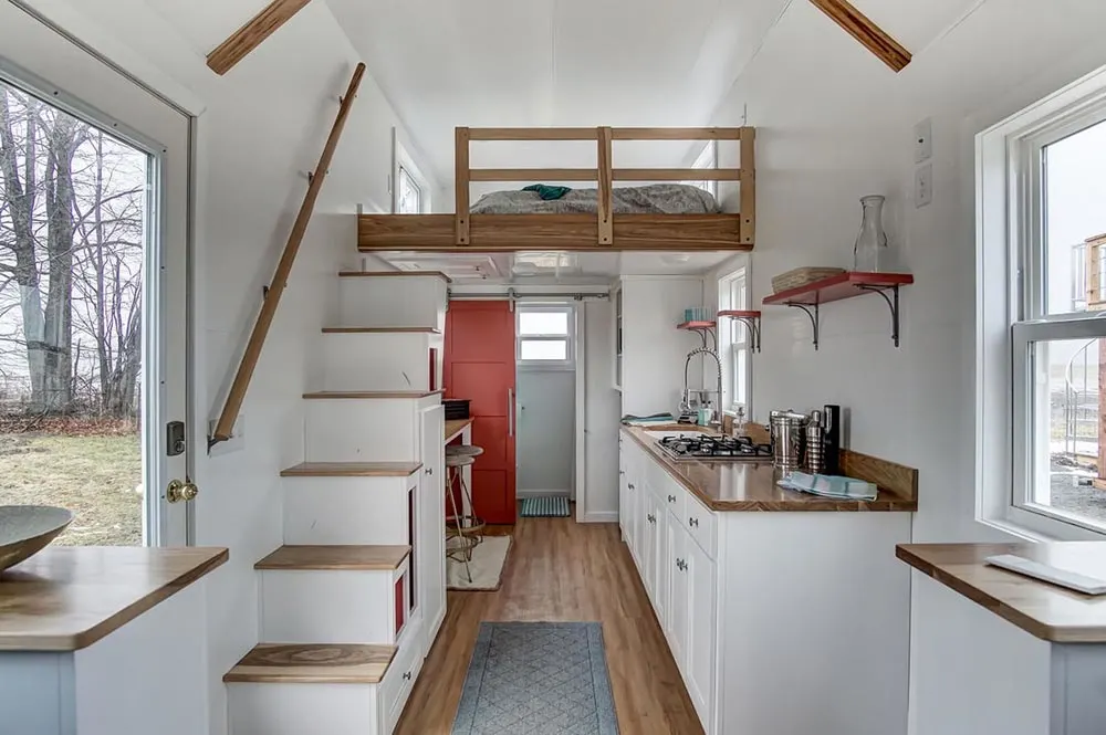 Kitchen & Loft - Poppy by Modern Tiny Living