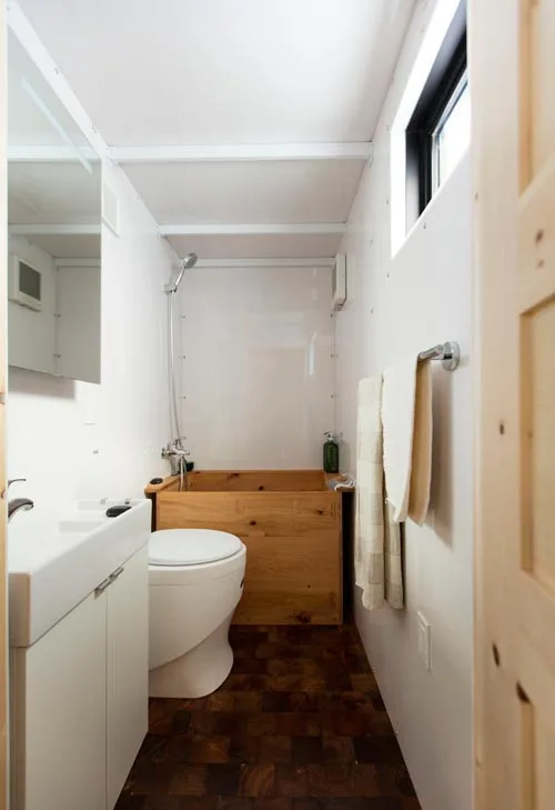 Ofuro Soaking Tub - SaltBox by Extraordinary Structures