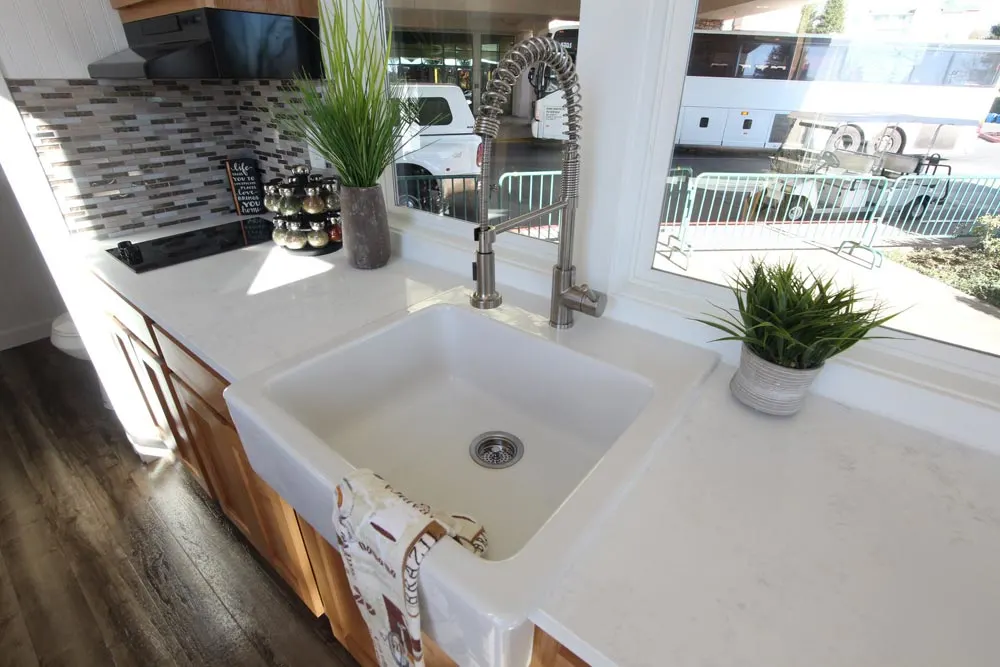 Apron Sink - Chinook Peak by Tiny Mountain Houses