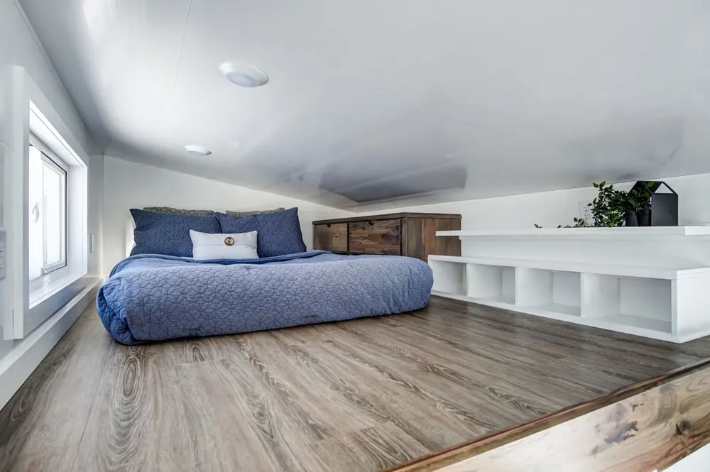 Bedroom Loft - Cocoa by Modern Tiny Living