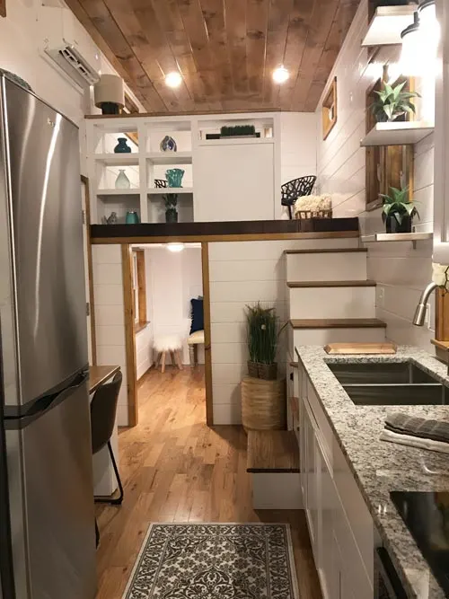 Kitchen - Movie Star by Incredible Tiny Homes