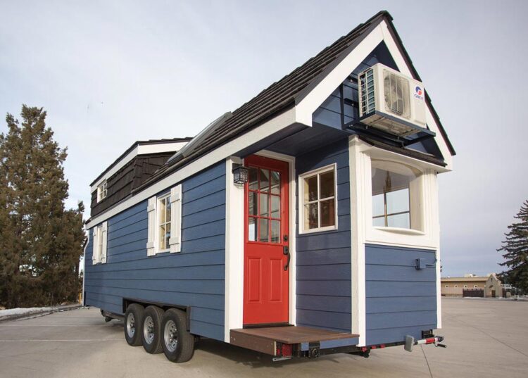 Porchlight by Hideaway Tiny Homes