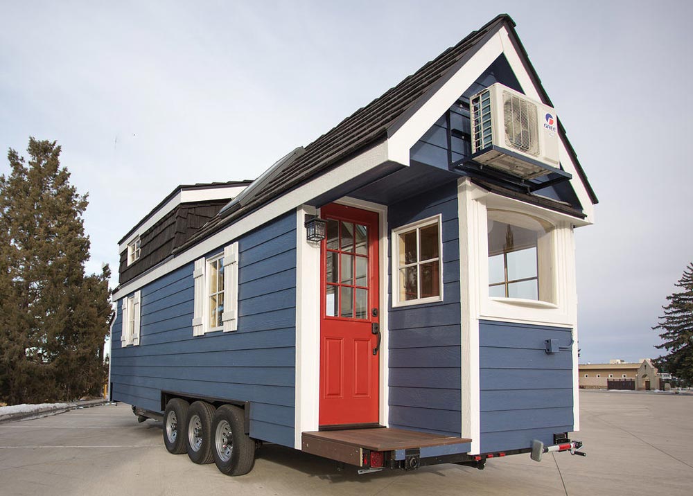 Porchlight by Hideaway Tiny Homes