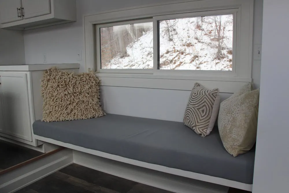 Built-In Bench - Stony Ledge by B&B Micro Manufacturing