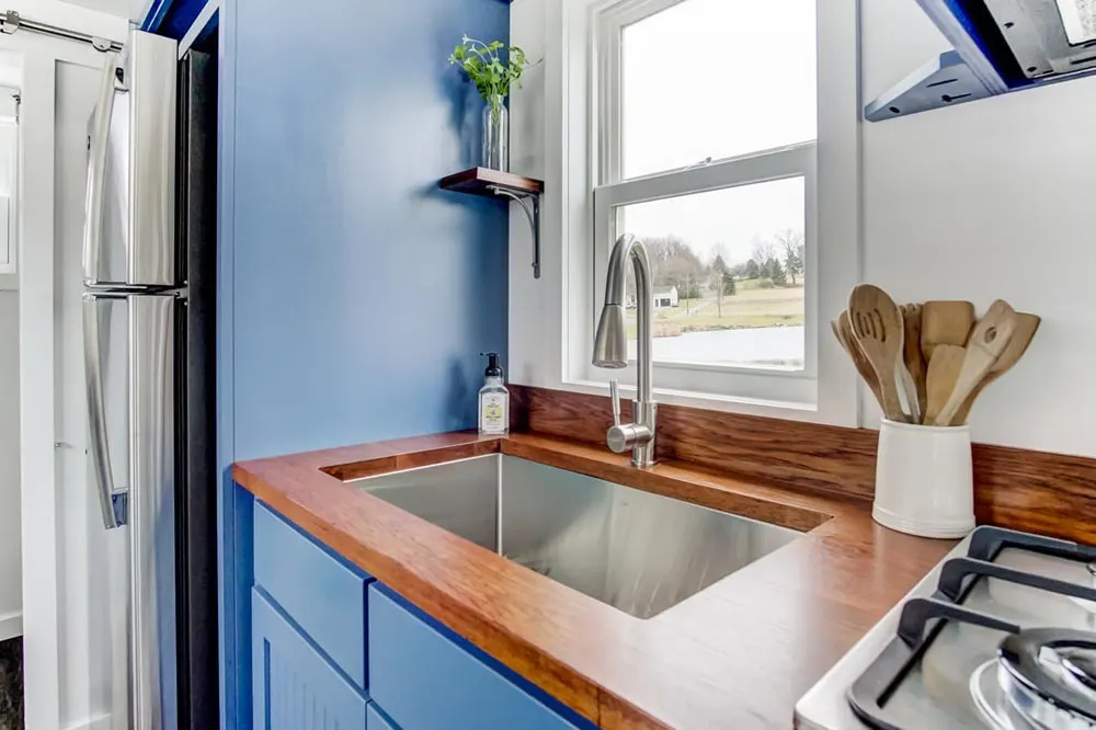 Undermount Sink - Lodge by Modern Tiny Living