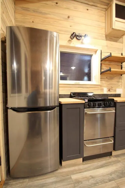 Full Size Appliances - Pam by SimBLISSity Tiny Homes