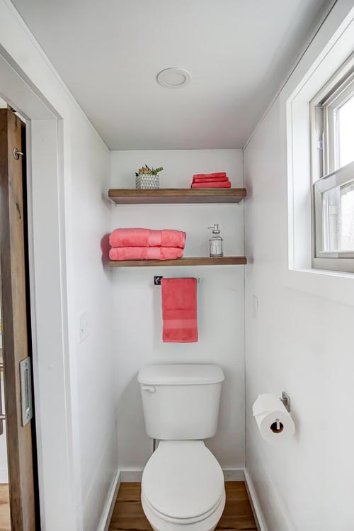 Bathroom - Pearl by Modern Tiny Living
