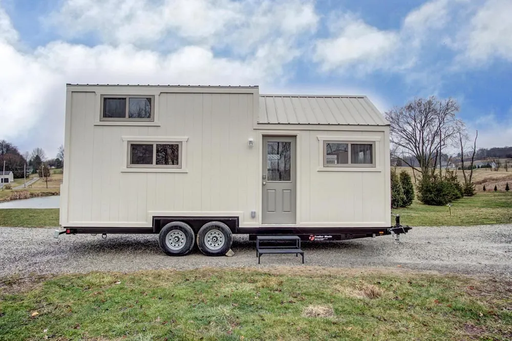 24' Tiny House - Pearl by Modern Tiny Living