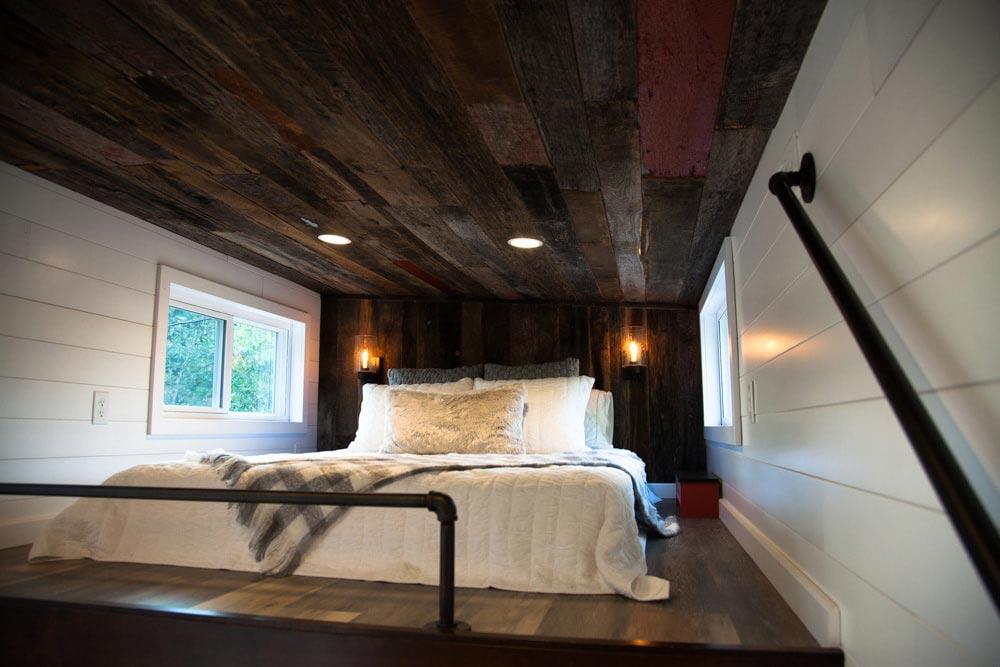 Bedroom Loft - Grand by Modern Tiny Living