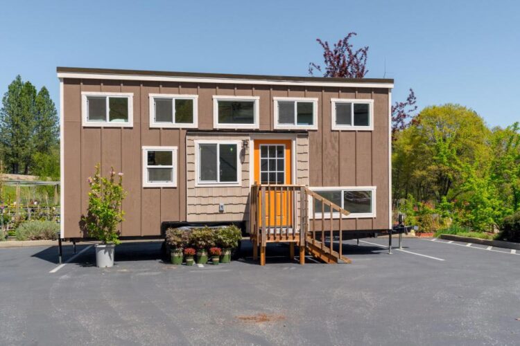 Roomy Retreat 24' by Sierra Tiny Houses
