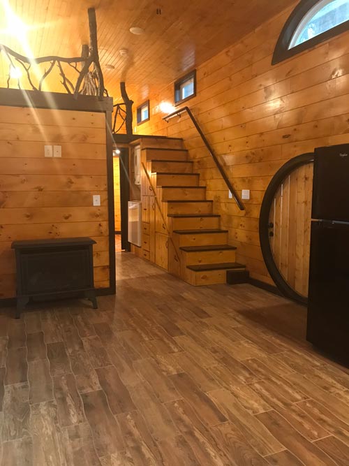 Entryway - Be Our Guest by Incredible Tiny Homes
