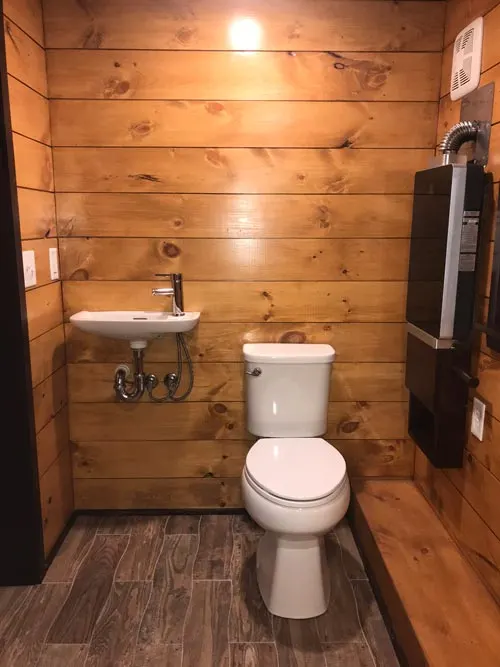 Bathroom - Be Our Guest by Incredible Tiny Homes