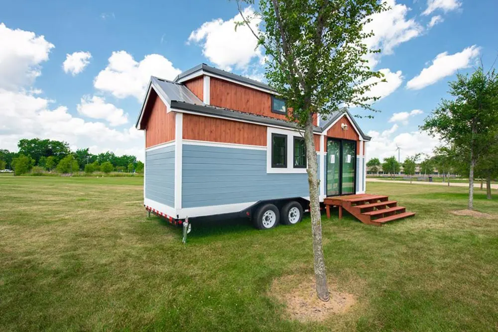 Exterior View - RE/MAX Tiny Home for Tiny Tots