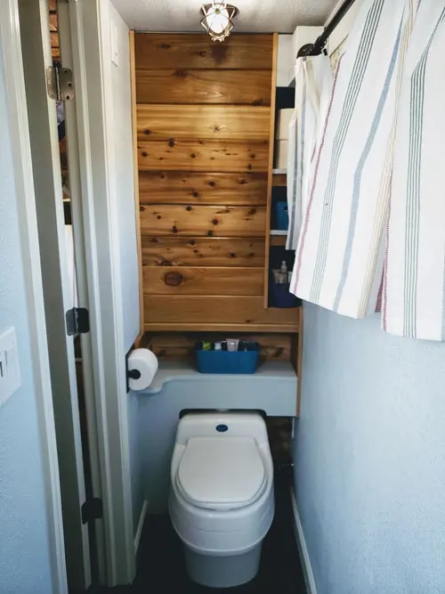 Composting Toilet - Emerald Lodge by Pocket Mansions