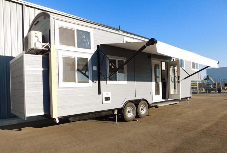 Family-Friendly Carpathian by Tiny Idahomes