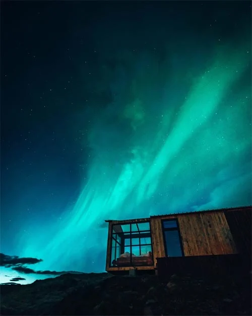 Aurora Borealis - Panorama Glass Lodge