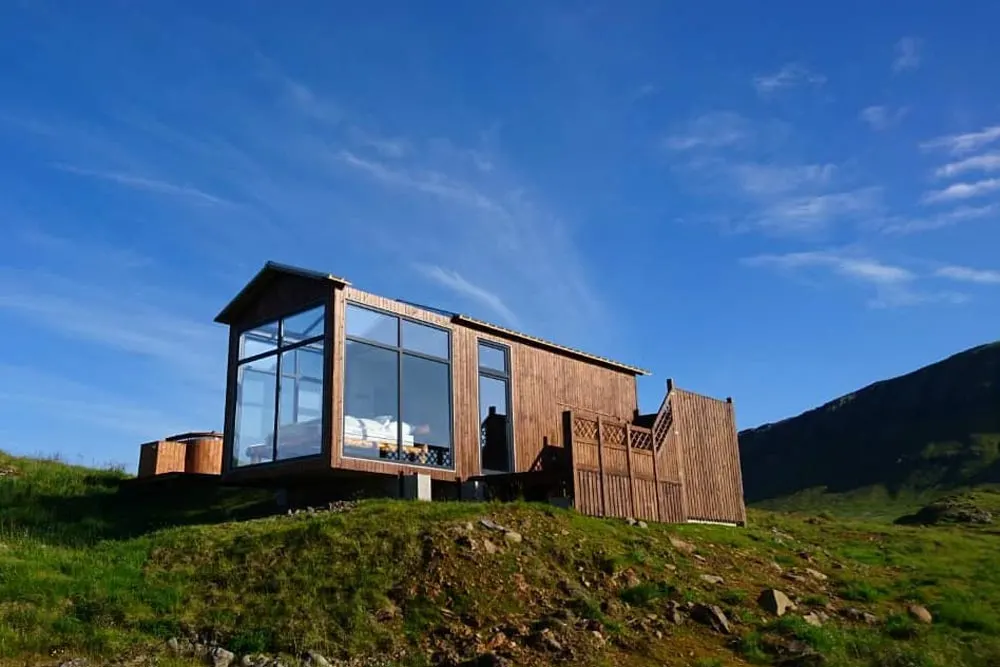 Exterior View - Panorama Glass Lodge