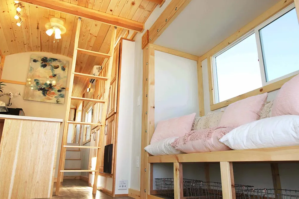 Built-In Bench - Mountain Top Retreat by Tiny Idahomes
