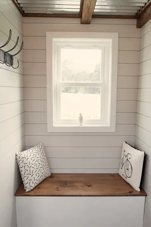 Reading Nook - Dream by Big B's Tiny Homes