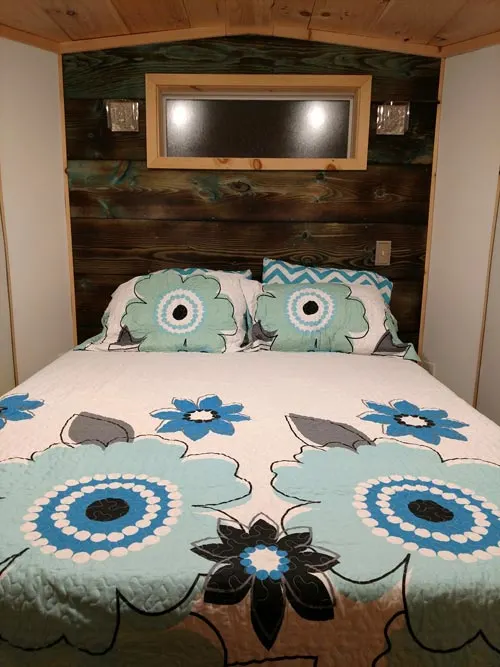 Queen Bedroom - Luxury 40 by Hummingbird Tiny Housing