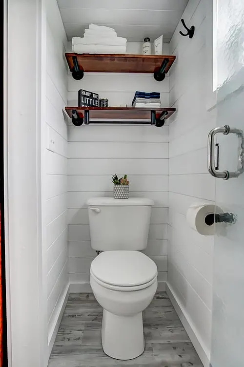 Flush Toilet - Rodanthe by Modern Tiny Living