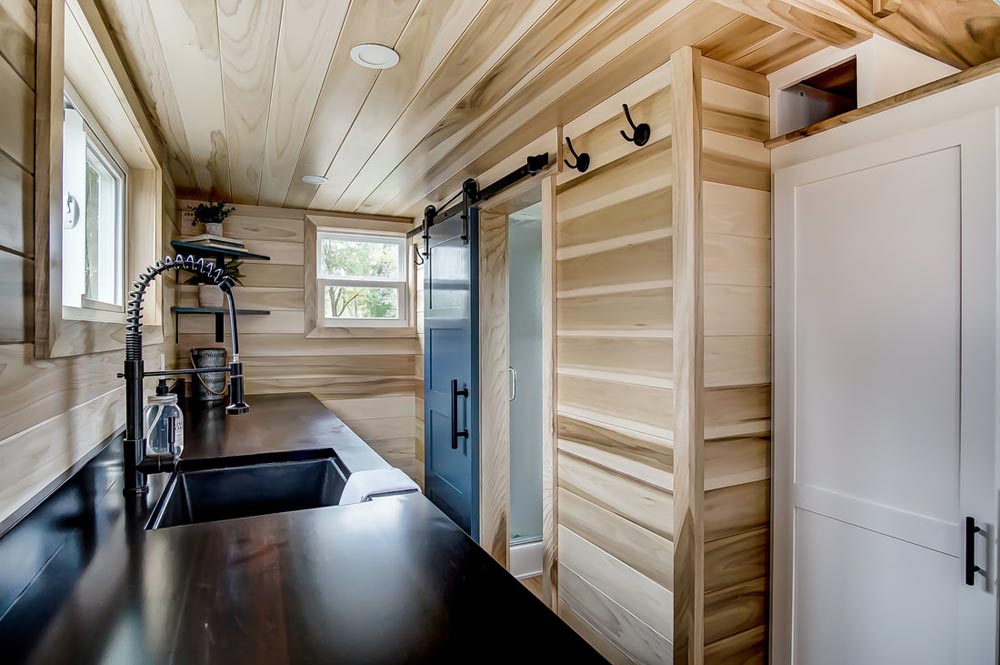 Kitchen & Bathroom - Hatteras by Modern Tiny Living