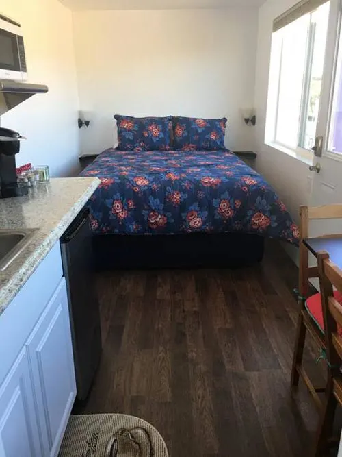 Queen Bed - Temecula Wine Country Tiny Container Home