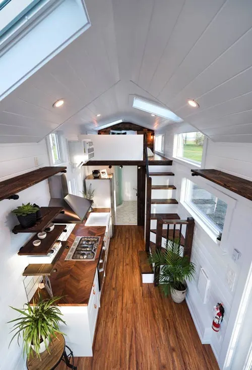 Rustic Accents - 26' Custom Napa Edition by Mint Tiny Homes
