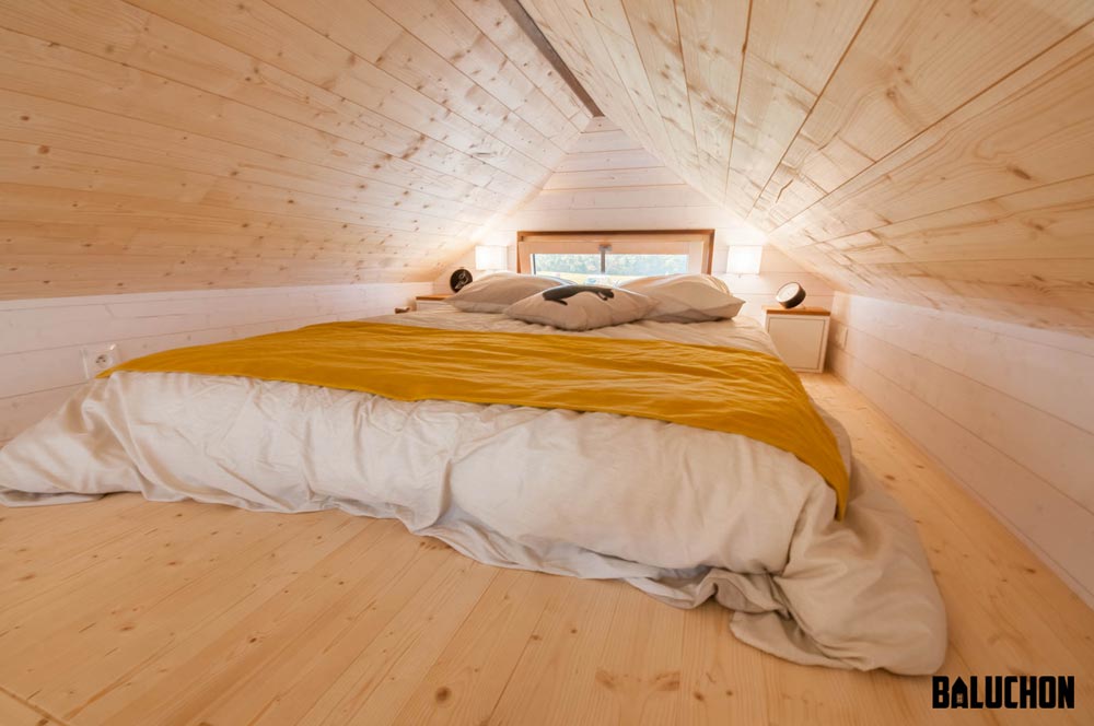 Bedroom Loft - Holz Hisla by Baluchon
