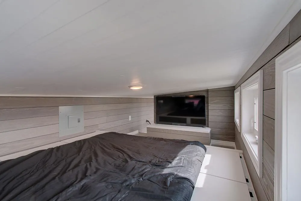 Bedroom Loft - Zilker by ATX Tiny Casas