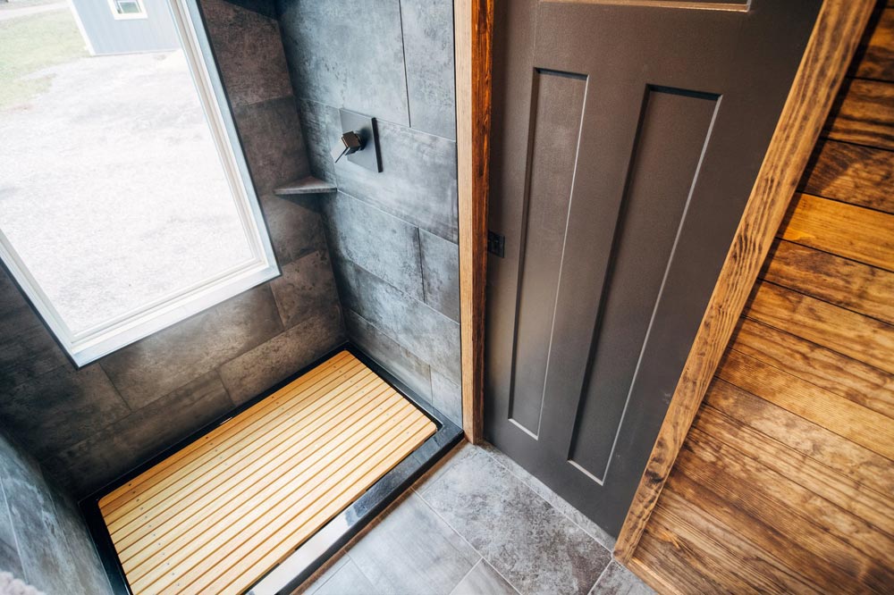 Shower Pan - Lupine by Wind River Tiny Homes
