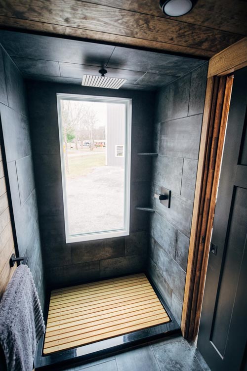 Custom Shower - Lupine by Wind River Tiny Homes