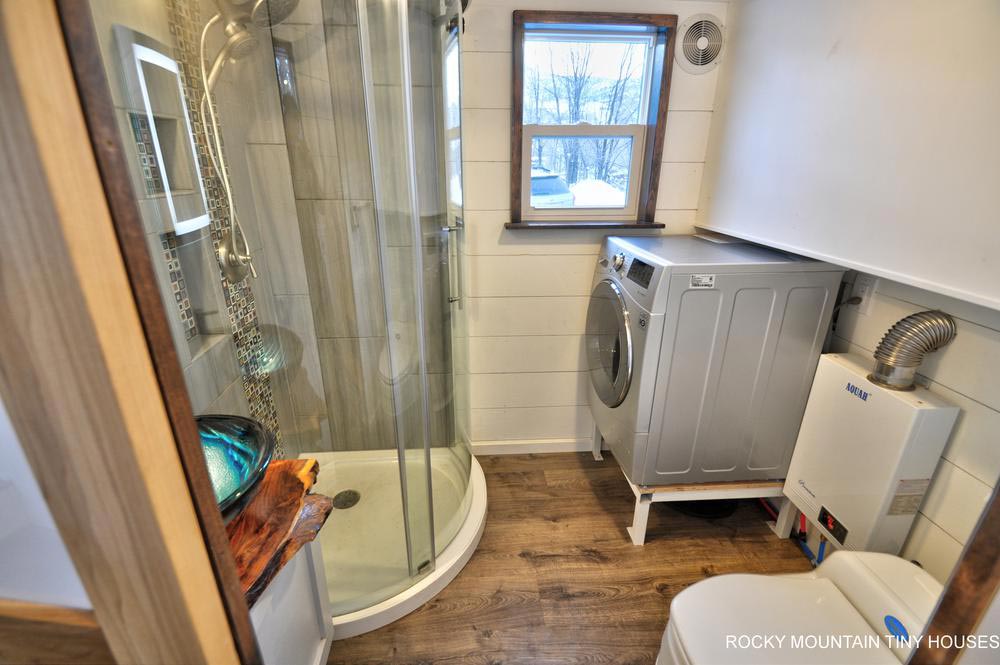 Bathroom - Infinitely Stoked by Rocky Mountain Tiny Houses