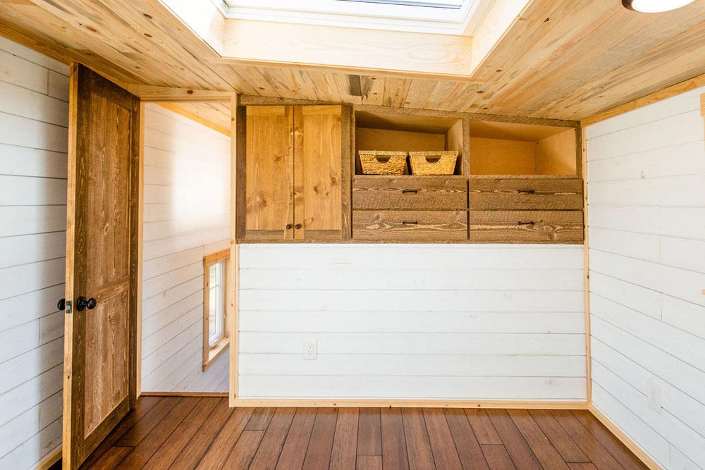 Bedroom Storage - Ross' 35' Gooseneck Tiny House by Mitchcraft Tiny Homes