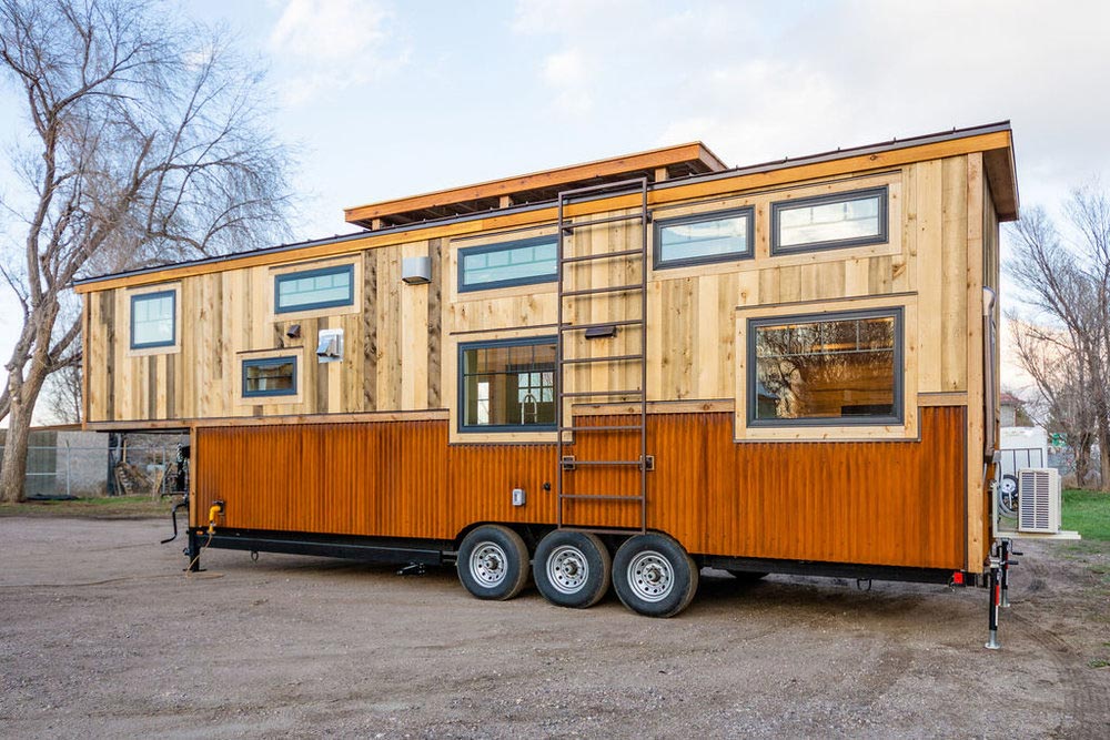 Ross’ 35′ Gooseneck Tiny House by Mitchcraft Tiny Homes Tiny Living