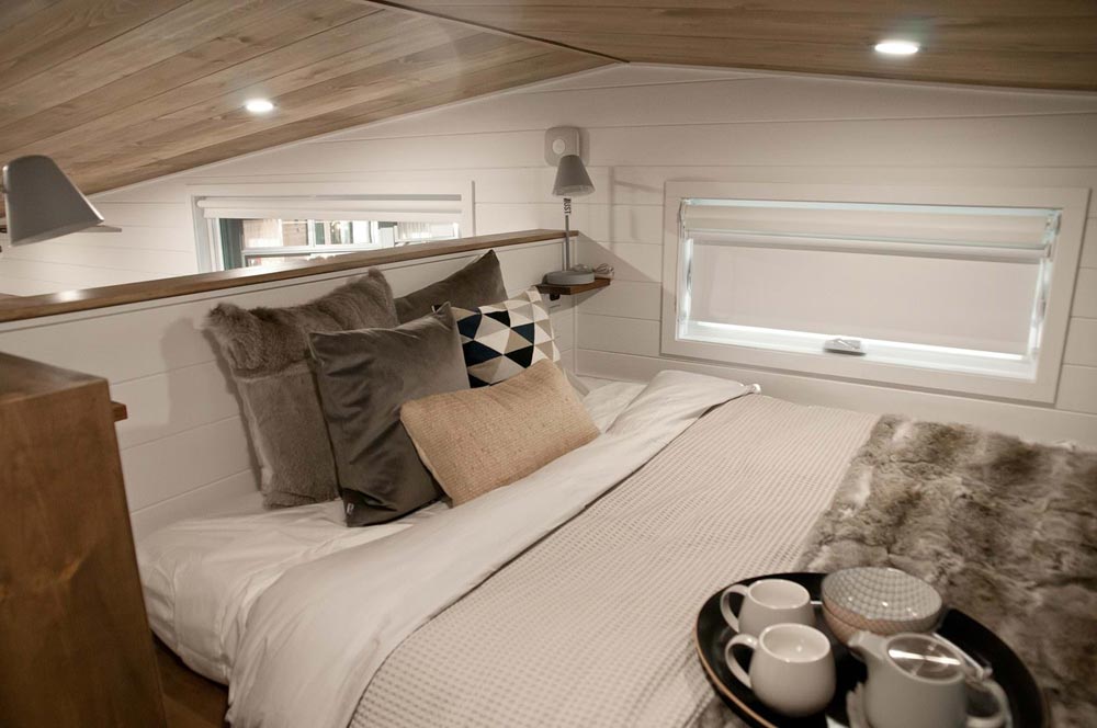 Bedroom Loft - Noyer by Minimaliste