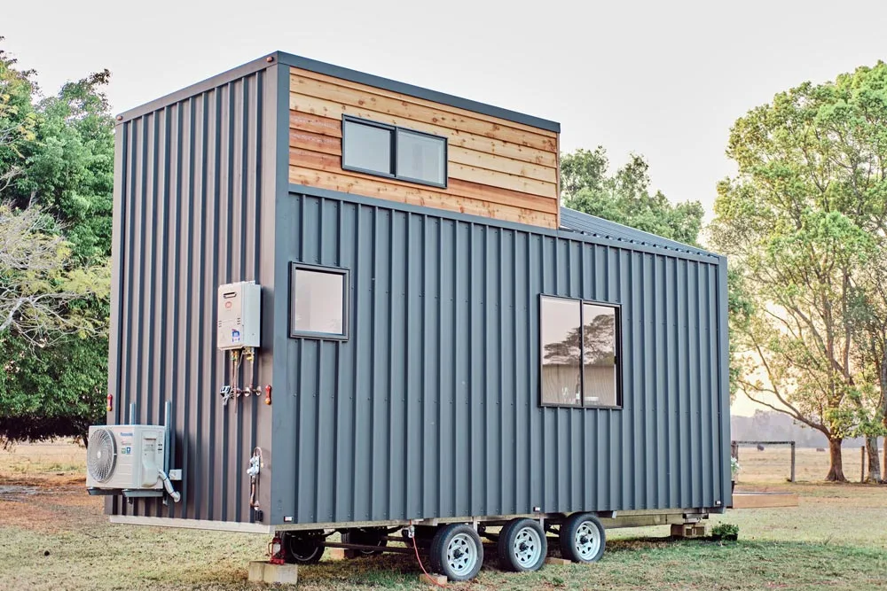Two-Tone Exterior Cladding - Little Sojourner by Häuslein Tiny House Co
