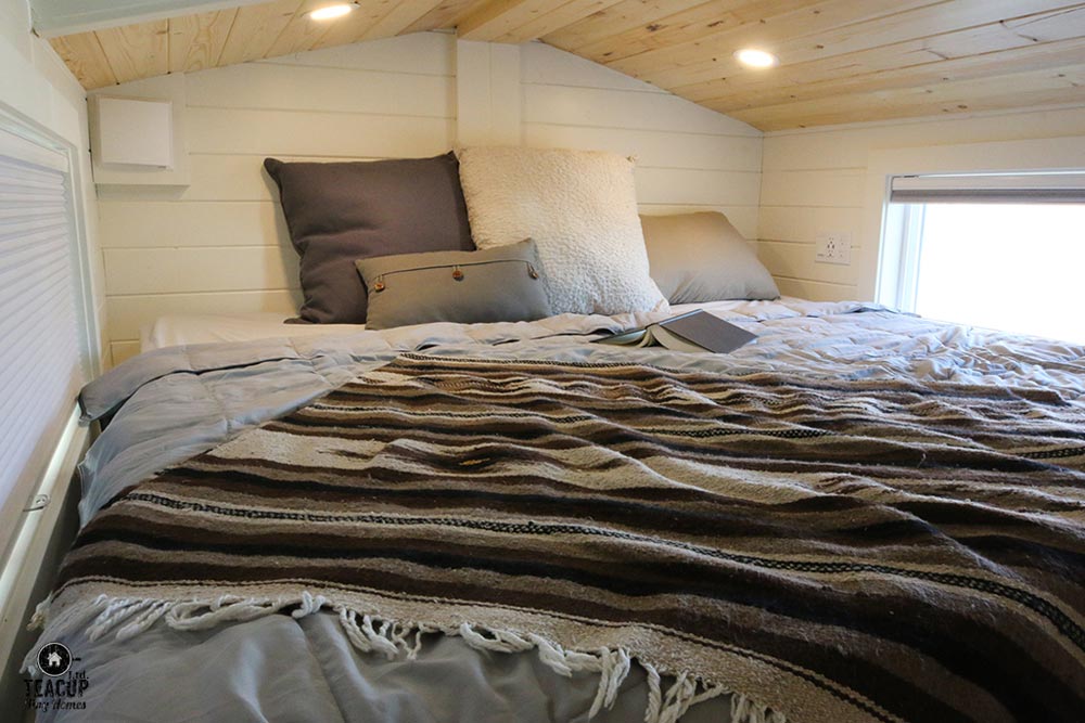 Master Bedroom Loft - Innisfree Anarres by Teacup Tiny Homes