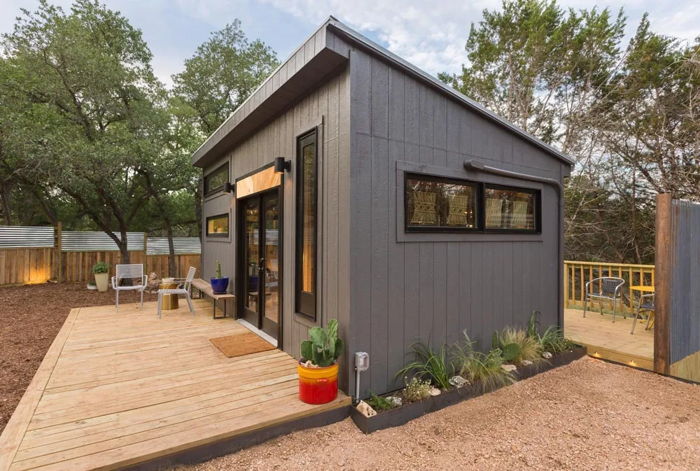 Private Yard - Sundown Tiny Home