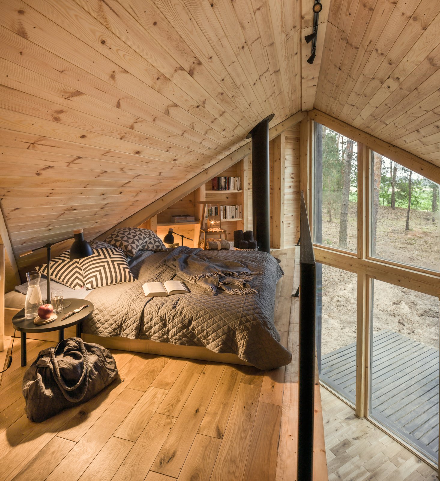 Loft Bedroom - Bookworm Cabin
