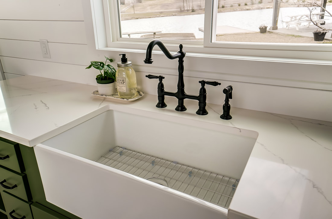 Farmhouse Sink - Bison by Modern Tiny Living