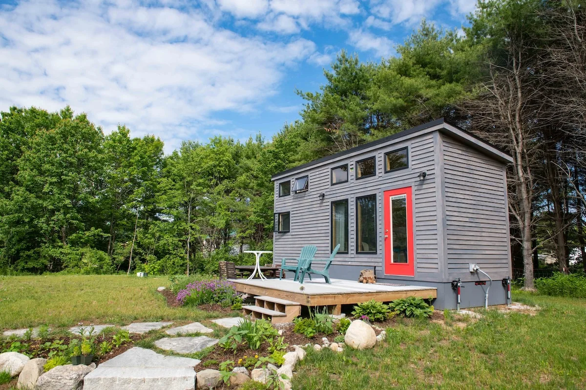 Crow's Nest Tiny House at Old Crow Ranch - Durham, Maine