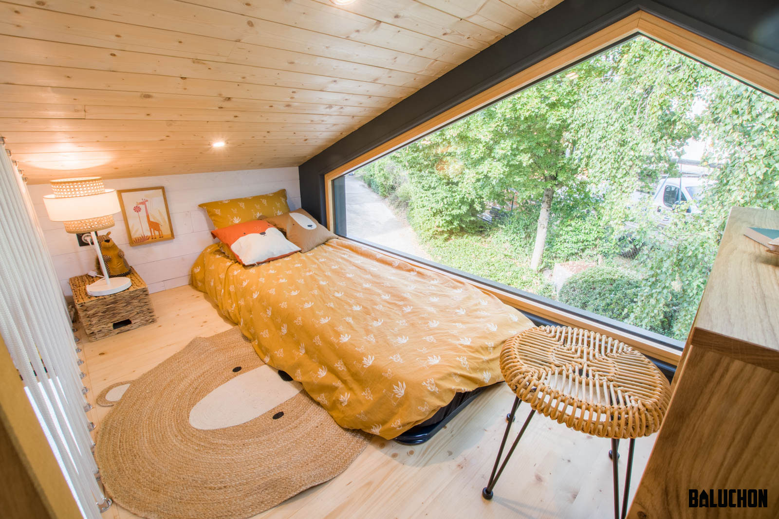 Guest Bedroom Loft - Gaia by Baluchon